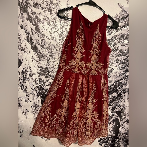 Stunning Altar’d State Formal Red and Gold Stitched V-Neck Dress - Picture 8 of 10